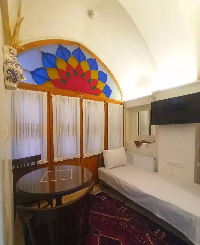 Alibaba https://cdn.alibaba.ir/ostorage/hotel-accommodation-images/68fe19b942794e78685ebf06_فیروزه دبلسینگل (مبل تخت خواب شو) (1111).webp